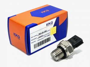 7861-93-1890 Датчик давления  KOMATSU