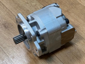 705-12-38011 Насос гидравлический 705-22-38050  KOMATSU