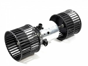 4475716 Мотор отопителя  HITACHI