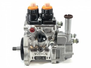 6156-71-1131 Насос топливный 6156-71-1132, 6156-71-1112  KOMATSU