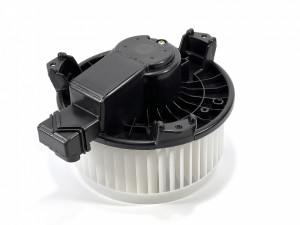 XB00001057 Мотор отопителя  HITACHI