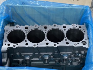 8982045280 Блок двигателя (без гильз) 8980054437  ISUZU